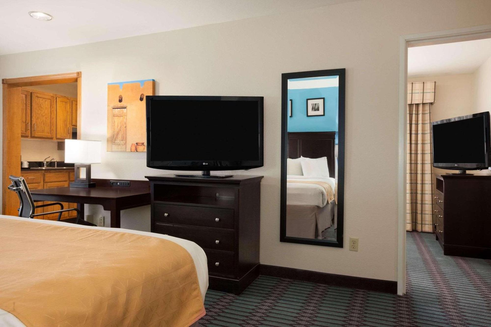 Country Inn & Suites By Radisson, Lubbock, Tx מראה חיצוני תמונה