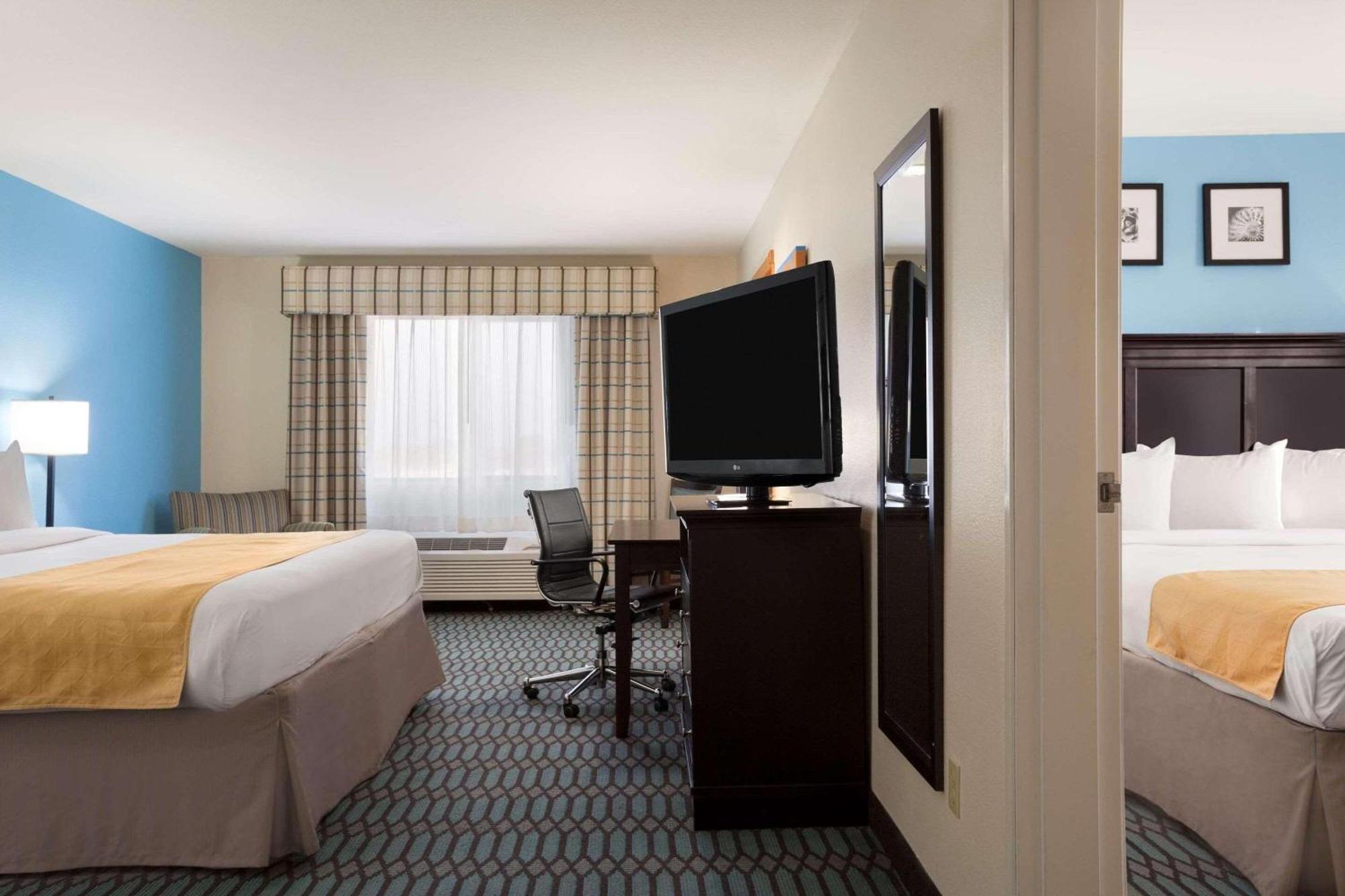 Country Inn & Suites By Radisson, Lubbock, Tx מראה חיצוני תמונה