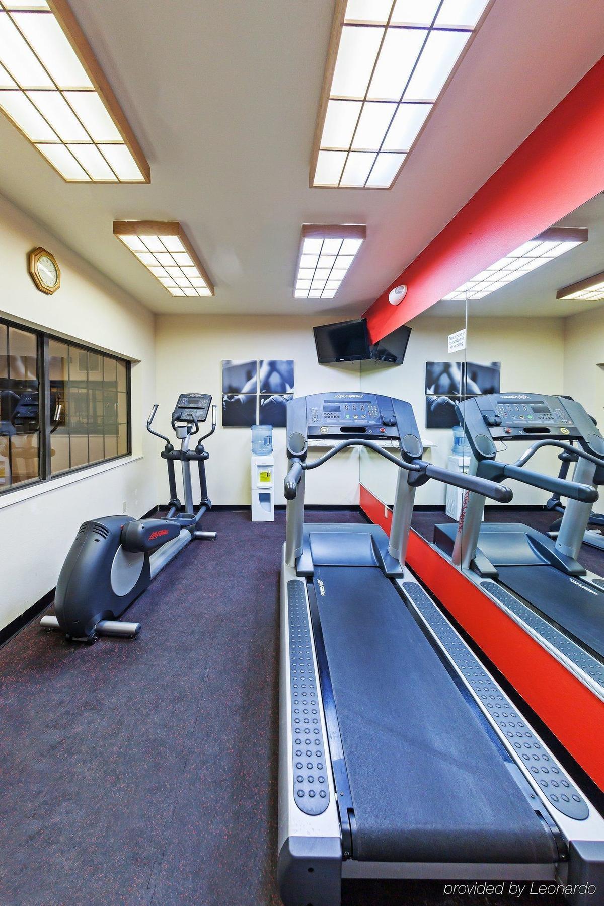 Country Inn & Suites By Radisson, Lubbock, Tx מראה חיצוני תמונה